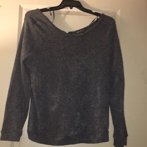 Gray light weight top